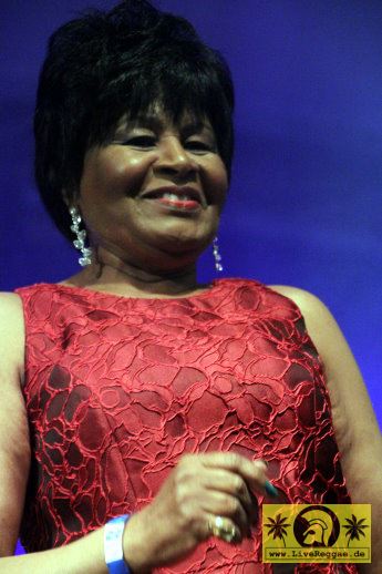 Yvonne Harrison (Jam) and Roy with The Easy Snappers  18. This Is Ska Festival - Wasserburg, Rosslau 27.Juni 2014 (17).JPG